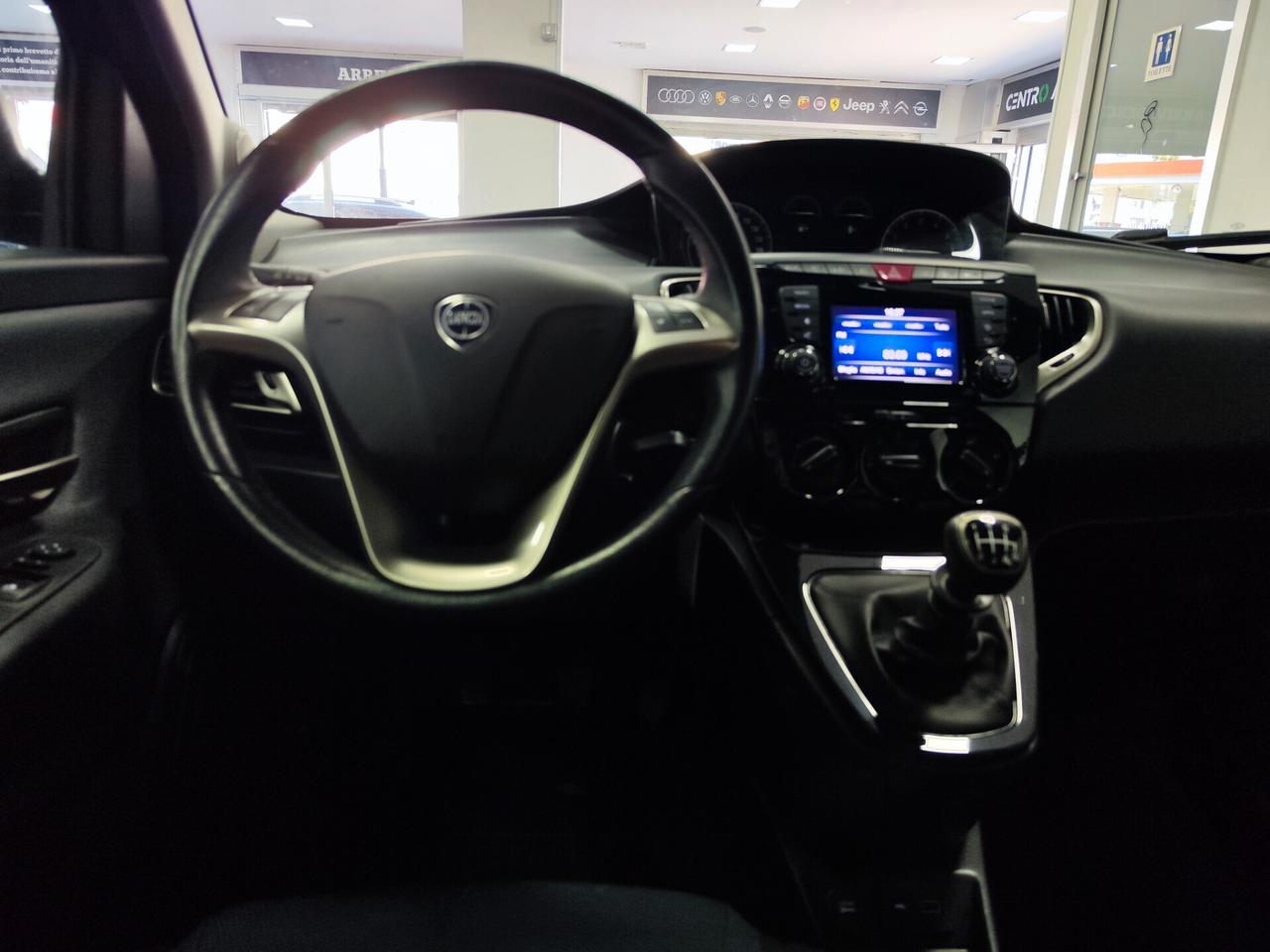 Lancia Ypsilon 1.0 5 porte Hybrid Ecochic Gold UNICO PROPRIETARIO