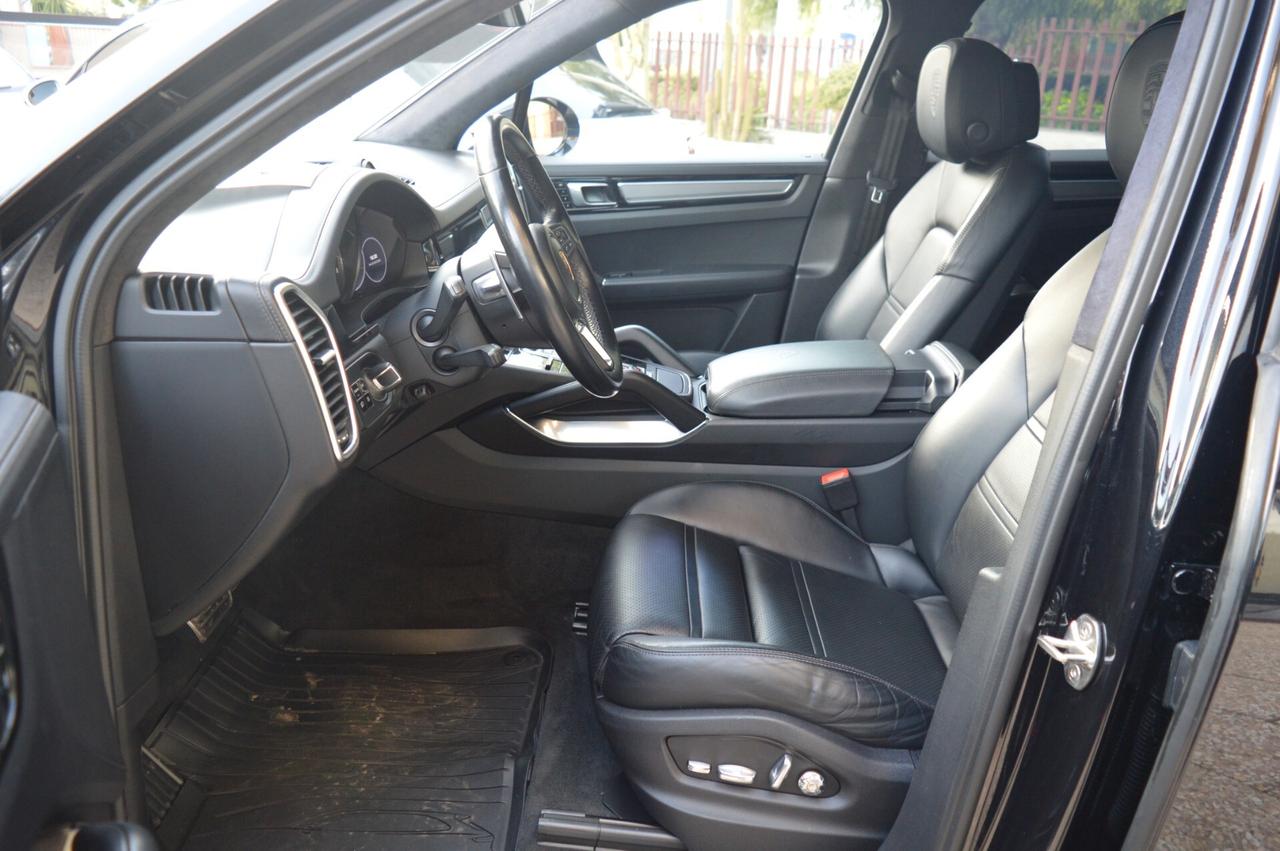 Porsche Cayenne 4.0 V8 Turbo