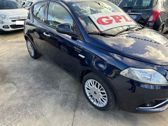 LANCIA Ypsilon 1.2 69 CV 5p.GPL Ecochic Silver