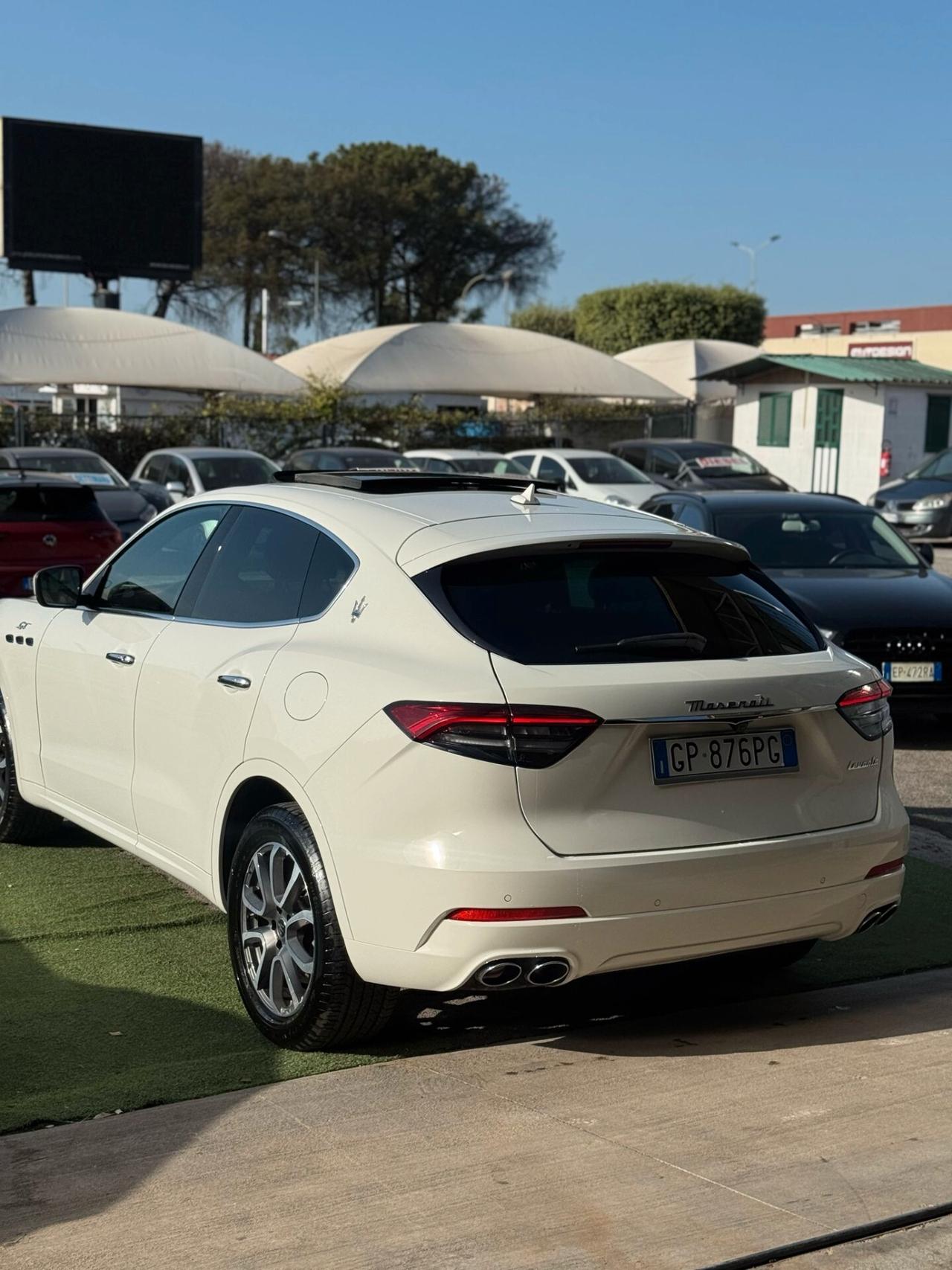 Maserati Levante MHEV 330 CV AWD GT Ultima