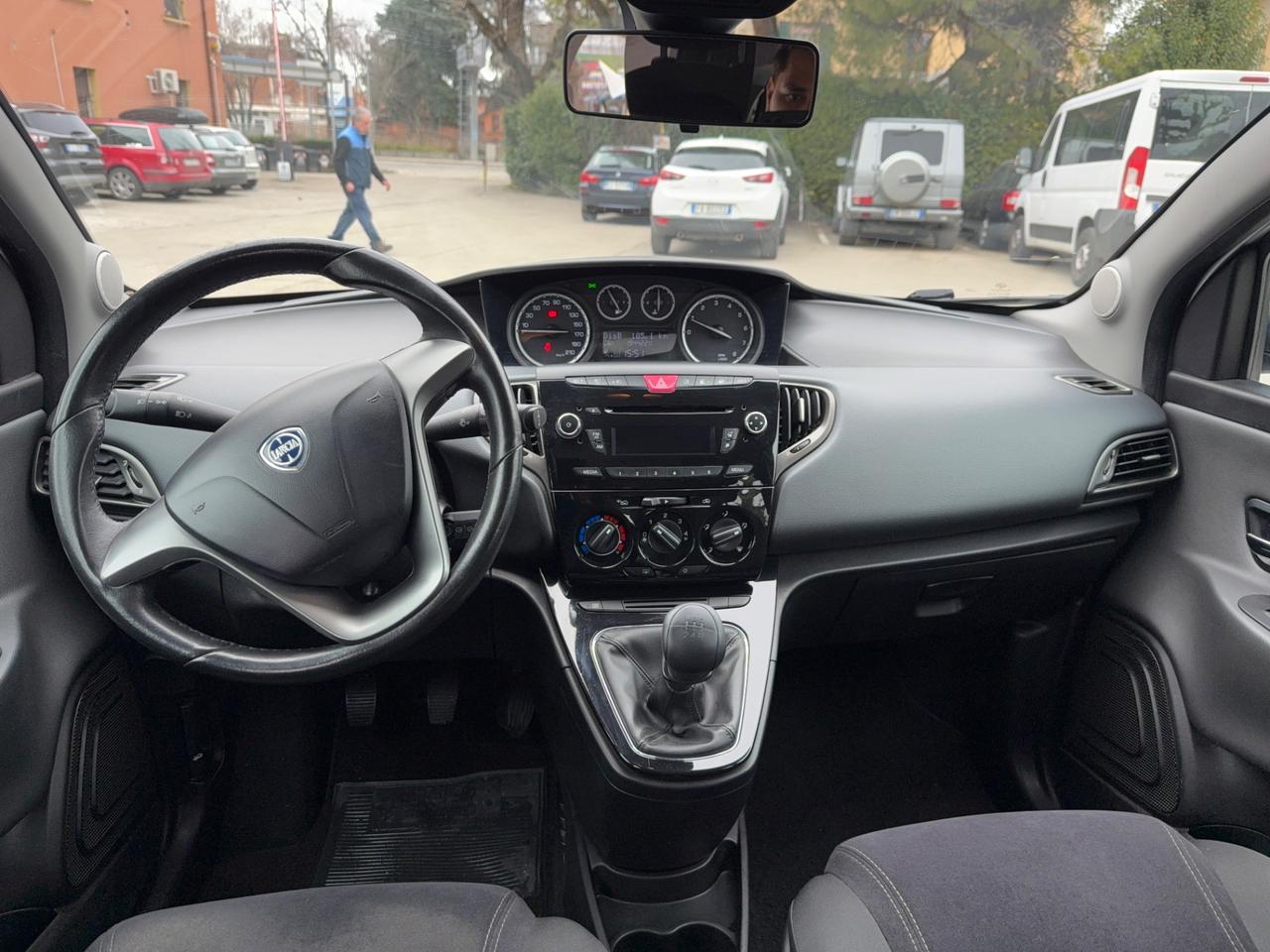 Lancia Ypsilon 1.2 69 CV 5 porte GPL Ecochic Gold