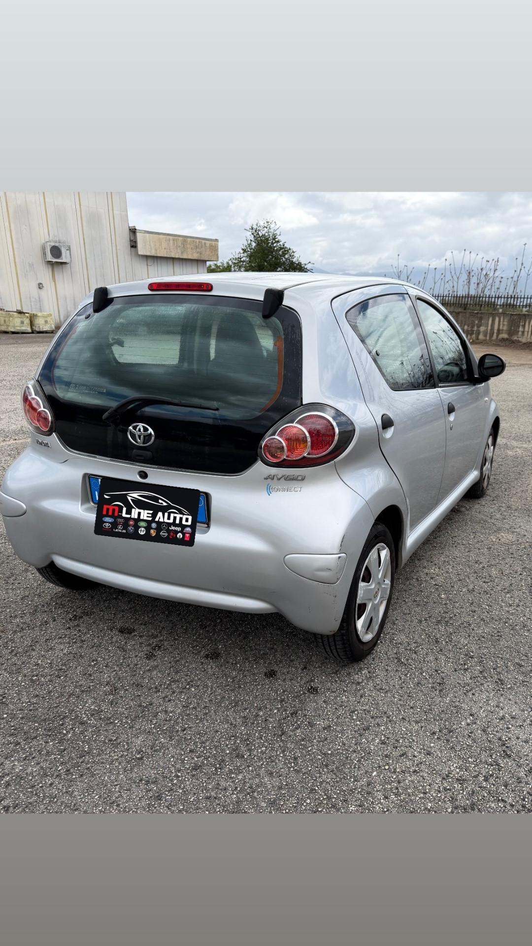 Toyota Aygo 1.0 12V VVT-i 5 porte Deep Ocean Connect