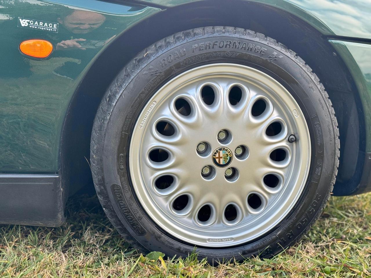 Alfa Romeo Spider 2.0 16v L (916) – 1996