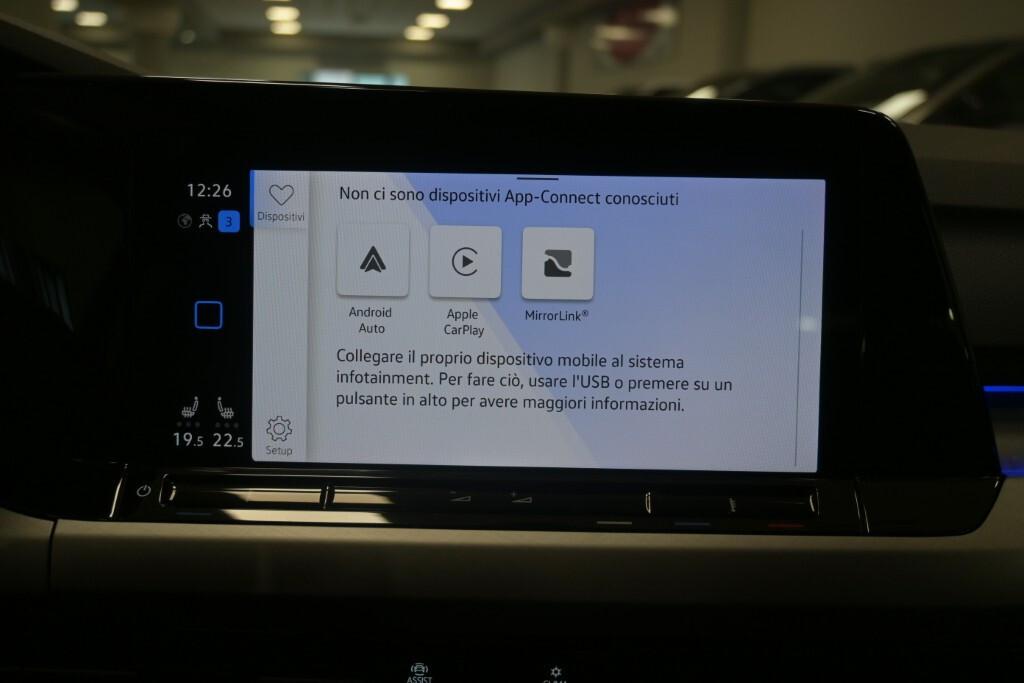 VOLKSWAGEN GOLF 8 EVO LIFE 1.0 TSI (110 CV)