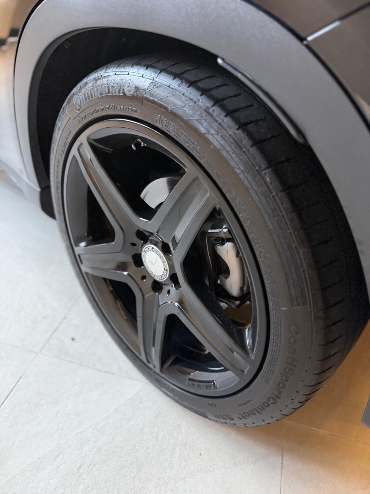 Mercedes-benz GLA 200d 4MATIC PREMIUM UNICOPR