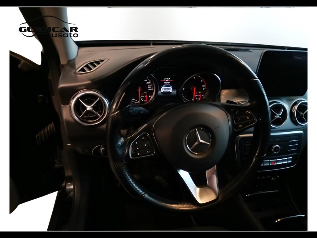 Mercedes-Benz GLA-X156 2017 - GLA 200 d Sport auto