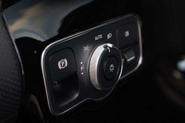MERCEDES-BENZ CLA 220 d Automatic Shooting Brake Premium