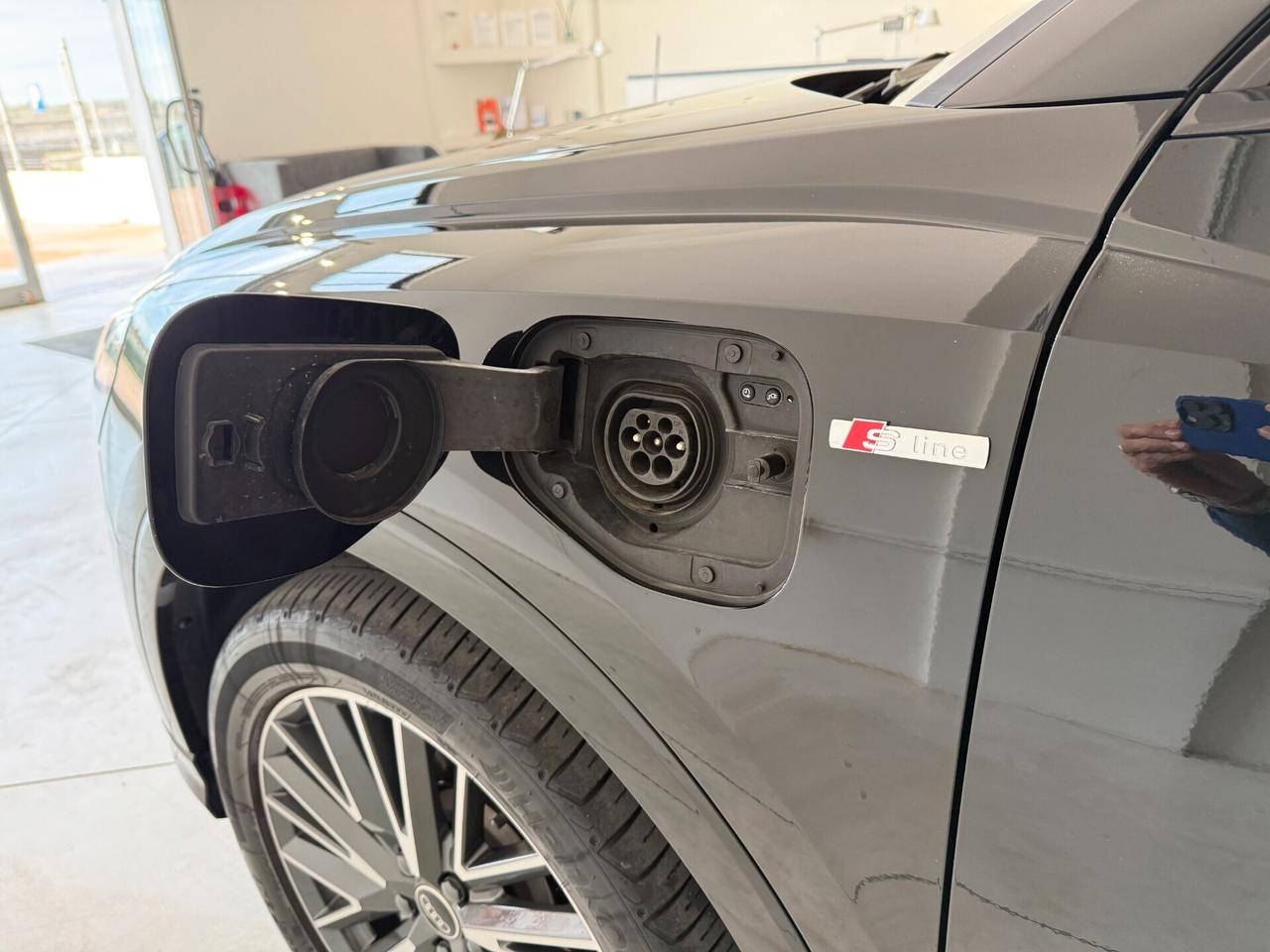 Audi Q3 SPB 45 TFSI e S tronic line edition