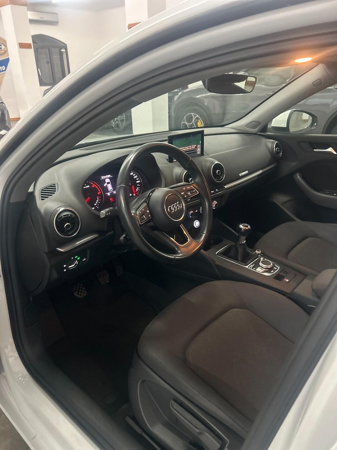 Audi A3 SportBack 2.0 TDI 150cv Sport 11/2017
