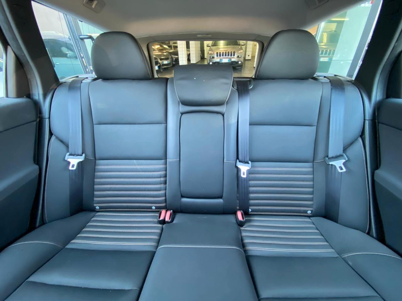 Volvo V60 DRIVe R-design