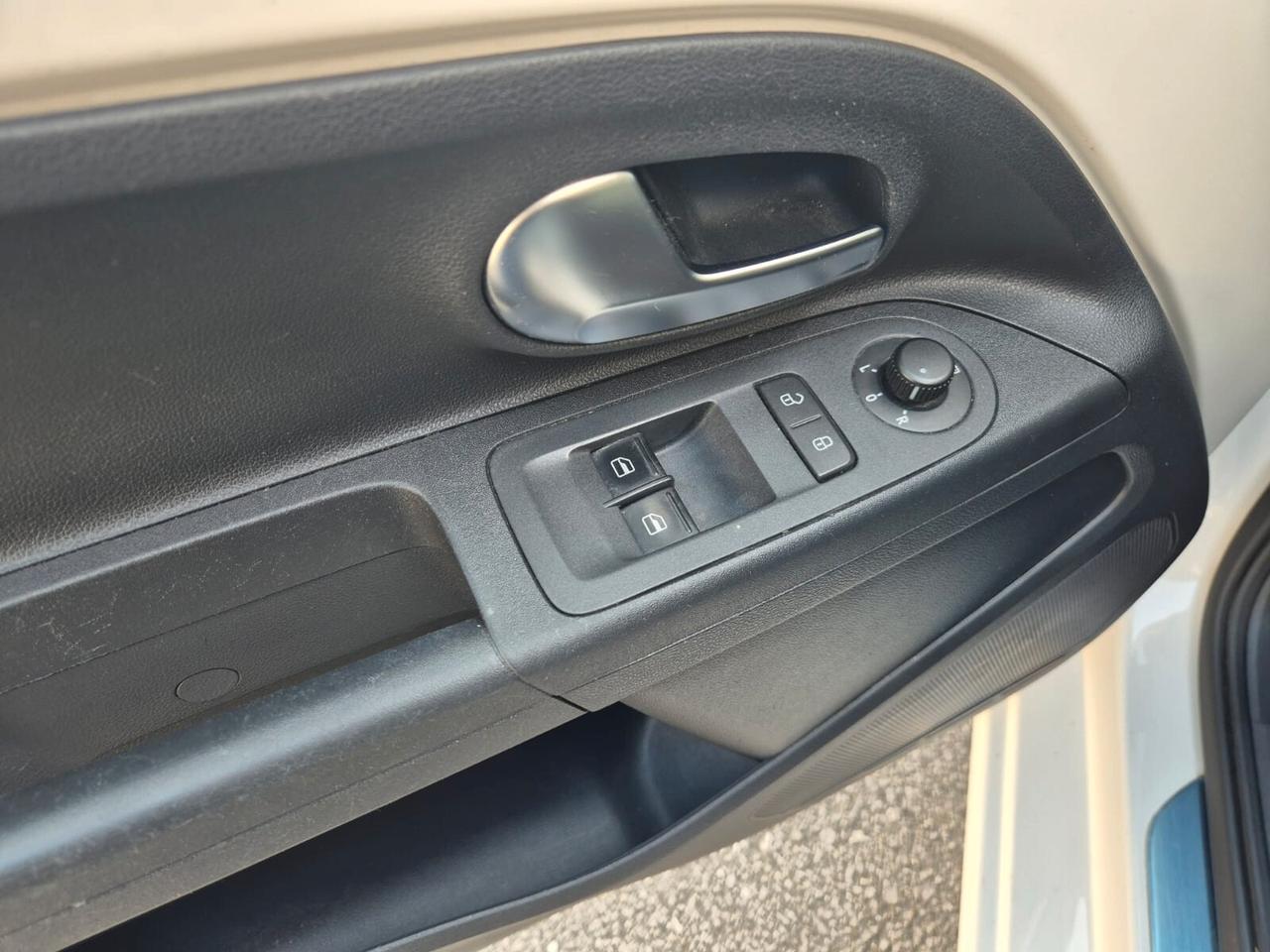 Seat Mii 1.0 68 CV 5 porte Metropolitan Ecofuel
