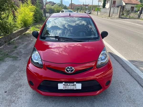 Toyota Aygo 1.0 VVT-i 68CV 5 porte Active
