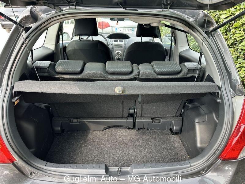 Toyota Yaris 3p 1.3 dual S m-mt