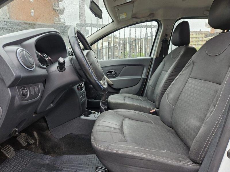 Dacia Sandero 1.2 75CV