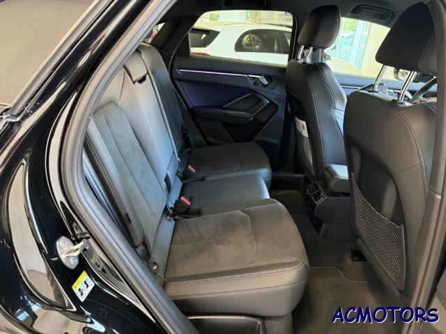 AUDI Q3 SPB 40 TDI quattro S tronic Identity Black