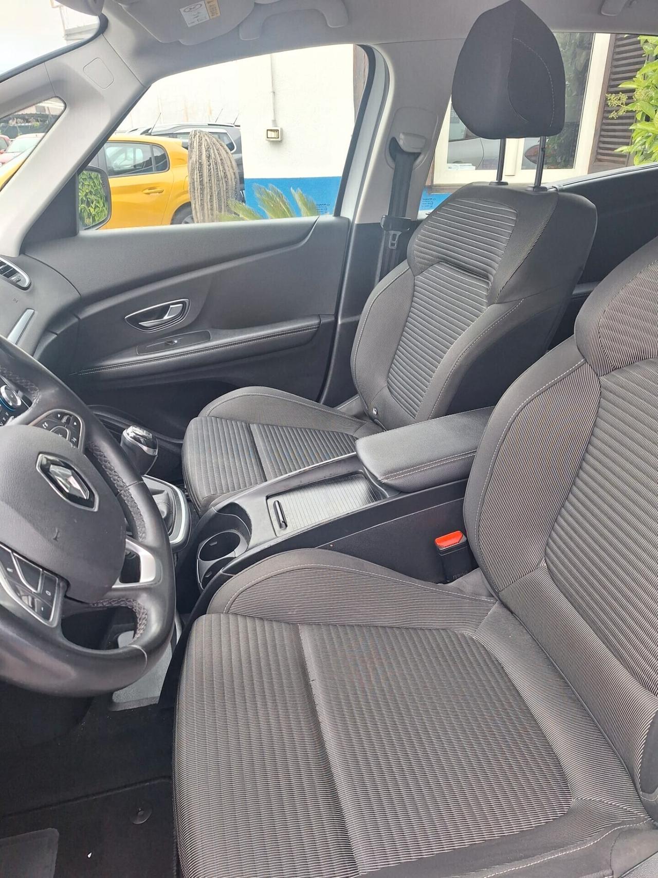 Renault Scenic 1.7 Blue dCi 120 CV Intens