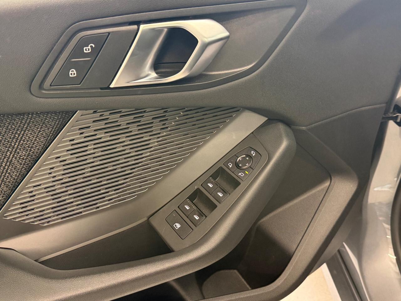 Bmw 120 48V 5p. BUSINESS