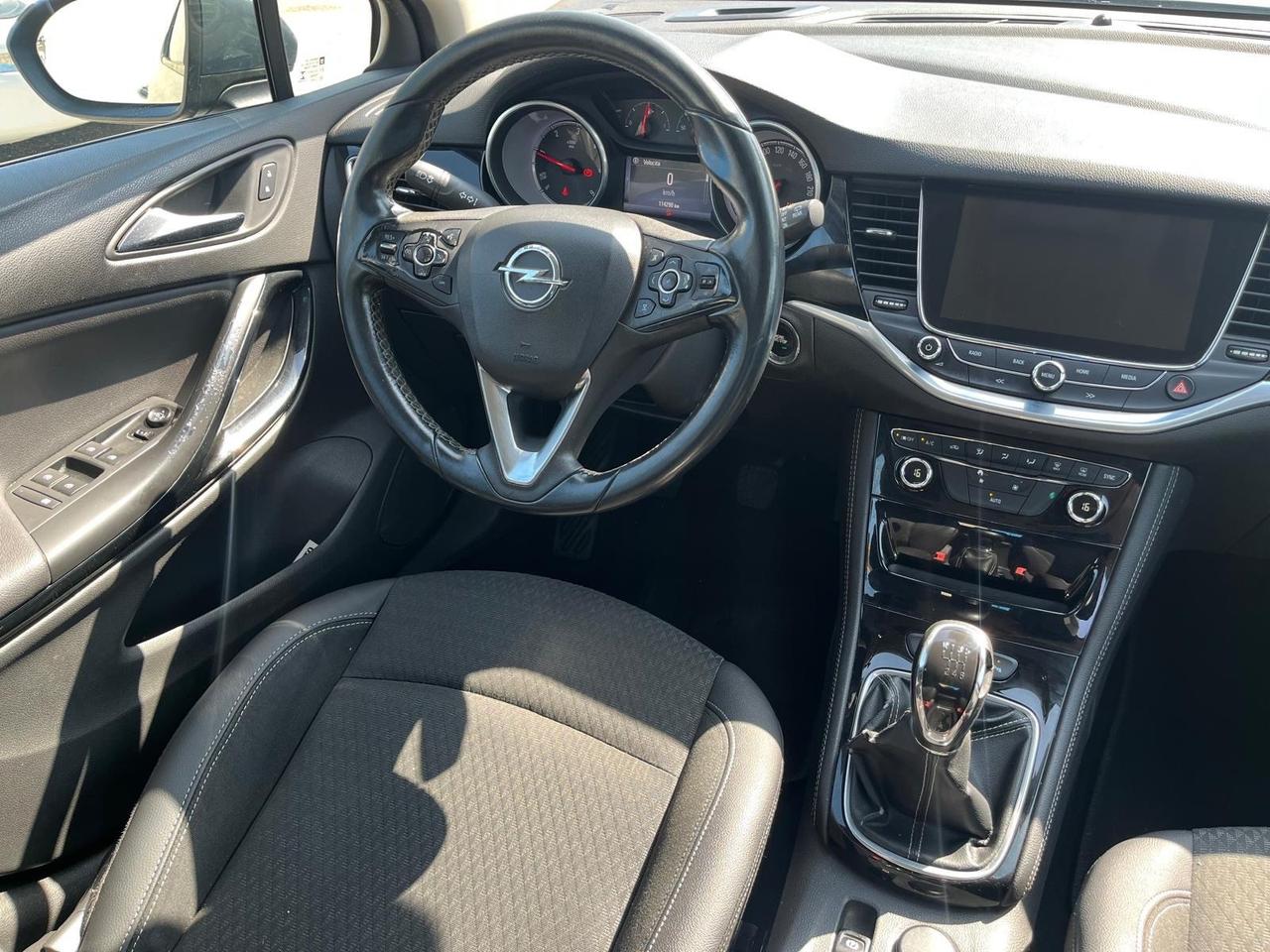Opel astra 5P-1.6 cdti/136 cv - full -2016