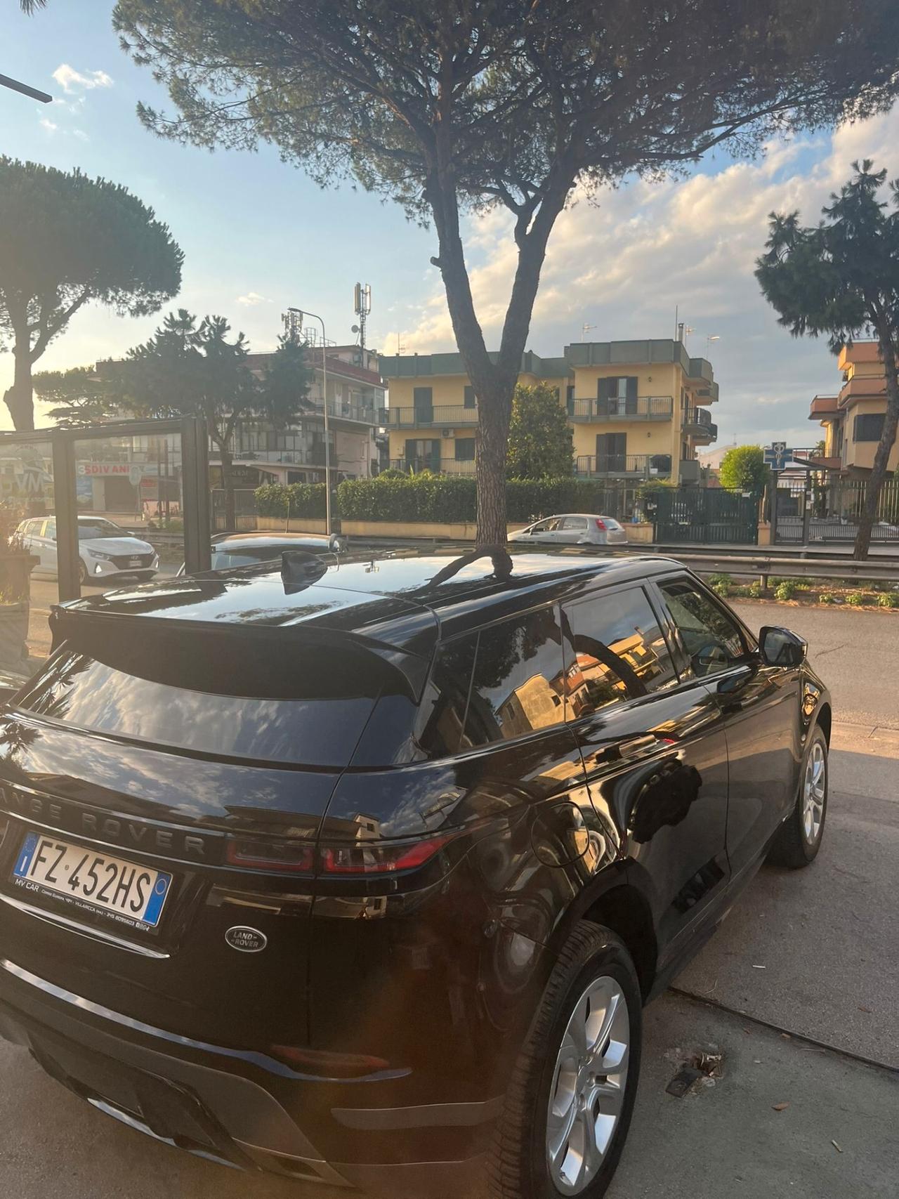 Land Rover Range Rover Evoque LAND ROVER EVOQUE R-DYNAMIC