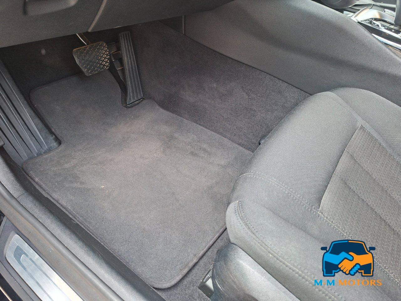 BMW 520 d Touring Luxury doppio treno di gomme