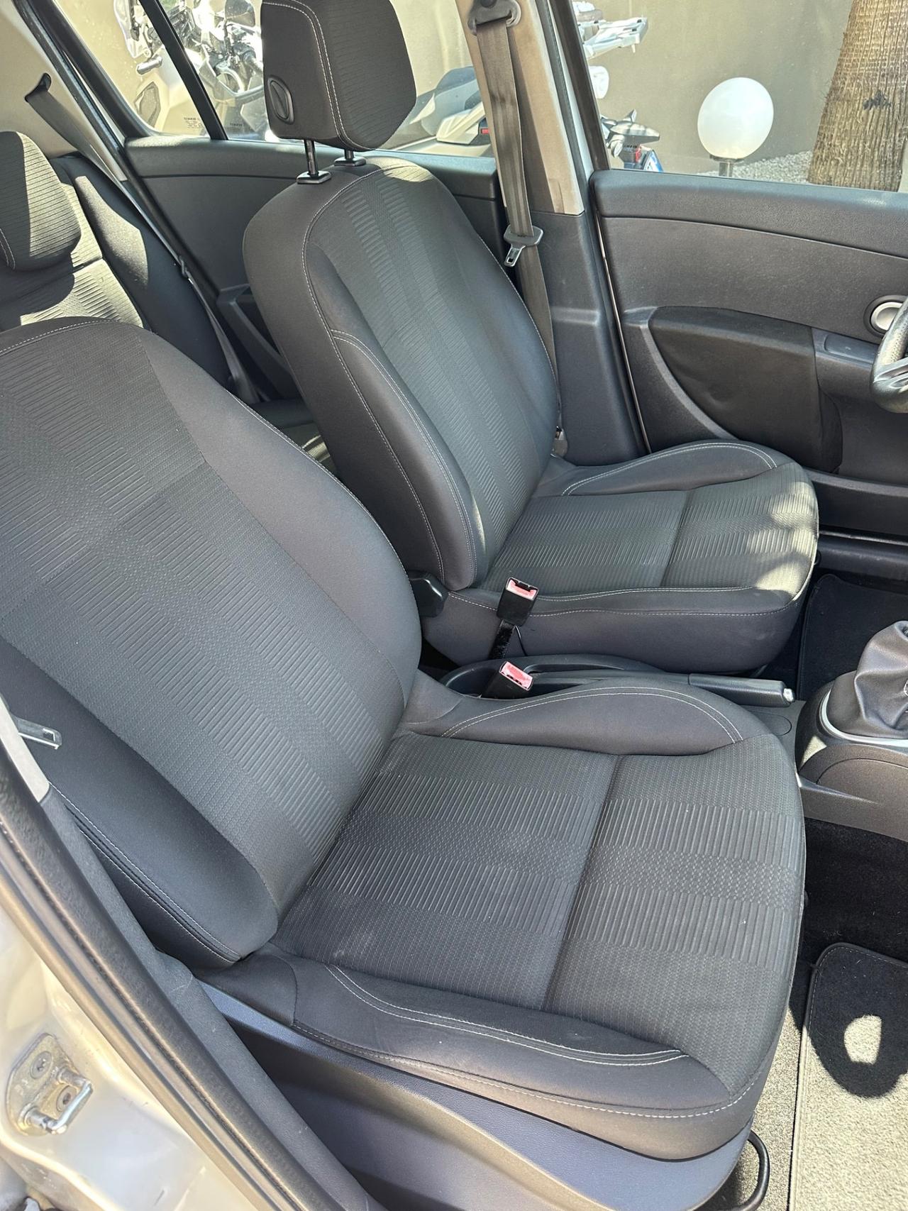 Renault Clio 1.2 16V 5 porte Luxe