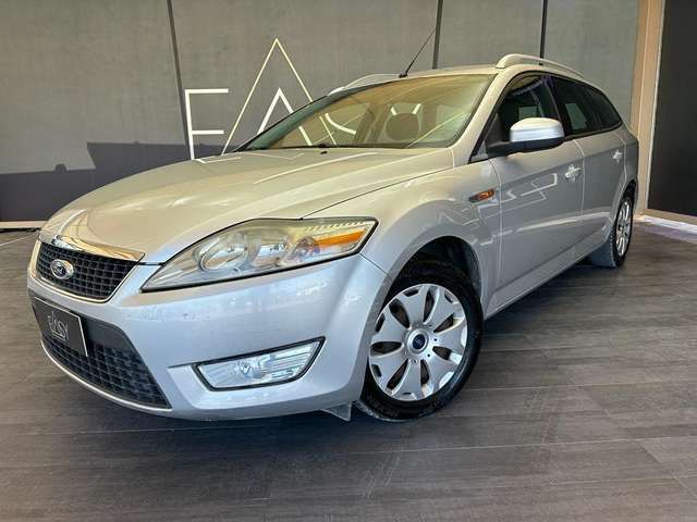 Ford Mondeo 5p 2.0 tdci Titanium