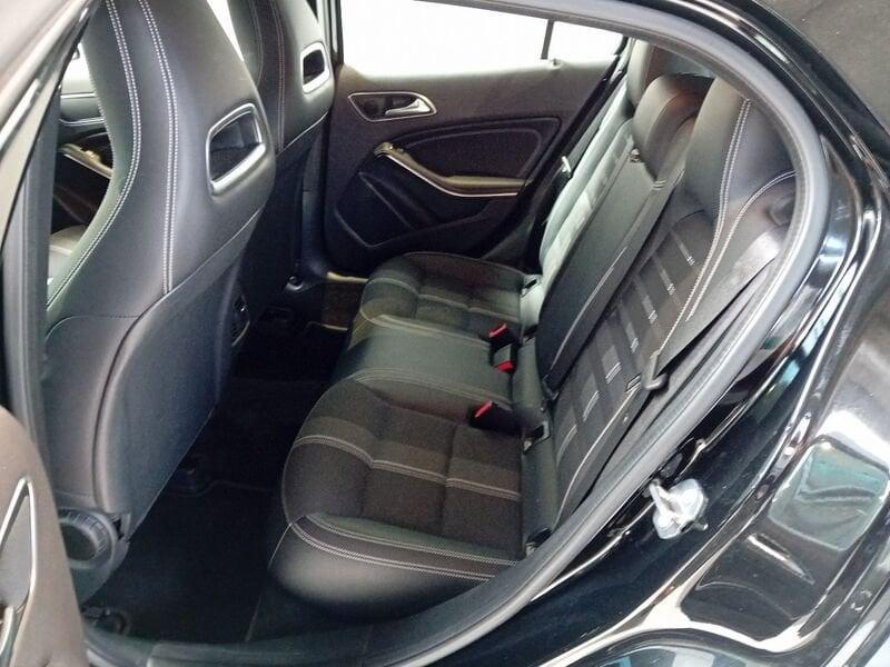 Mercedes-Benz GLA GLA 200 d Sport