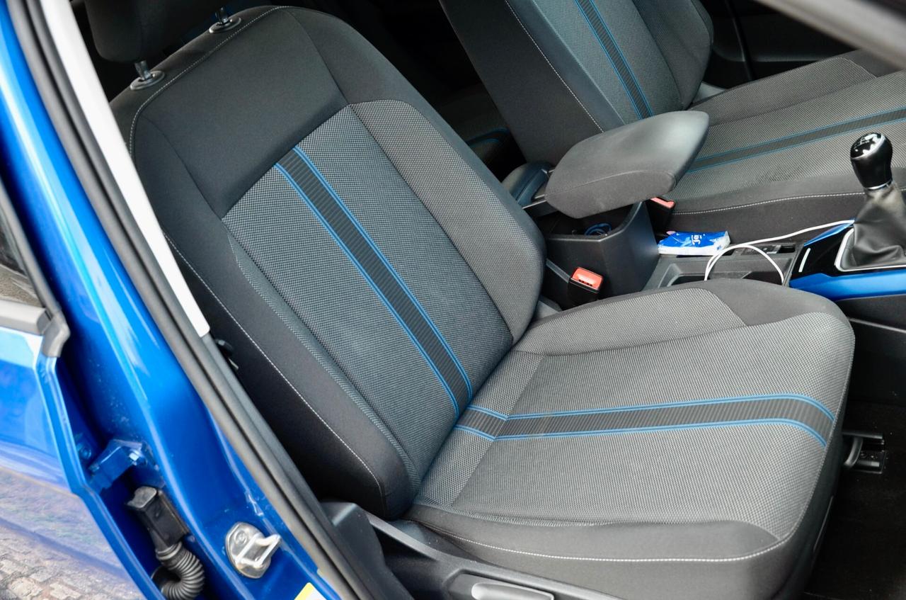 VOLKSWAGEN T-ROC 1.0 TSI STYLE 110cv, UFF ITALIANA, UNICOPROPRIETARIO, EURO 6D, FARI LED, APPLE ANDROID, PERMUTE