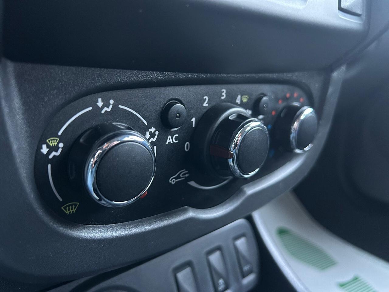 Dacia Duster 1.5 DCI 110Cv 4X4 LAUREA'TE-2014