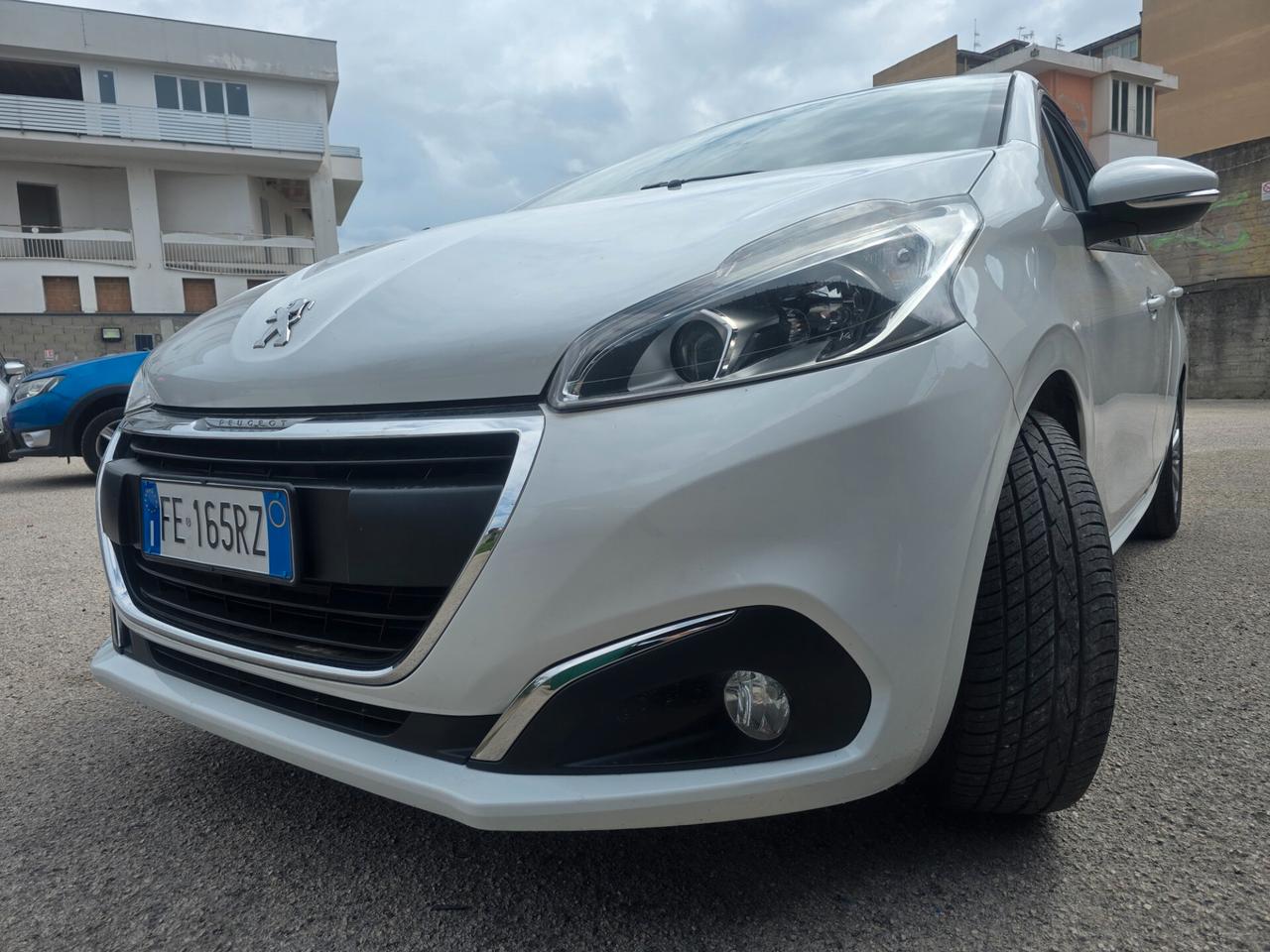 Peugeot 208 1.2GPL economica full nuova 2016