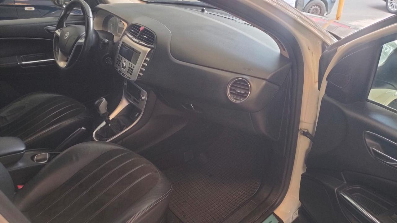 Lancia Delta 1.6 MJT DPF 105 CV Gold