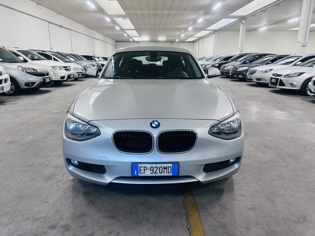 Bmw 118 120d 5p. Sport