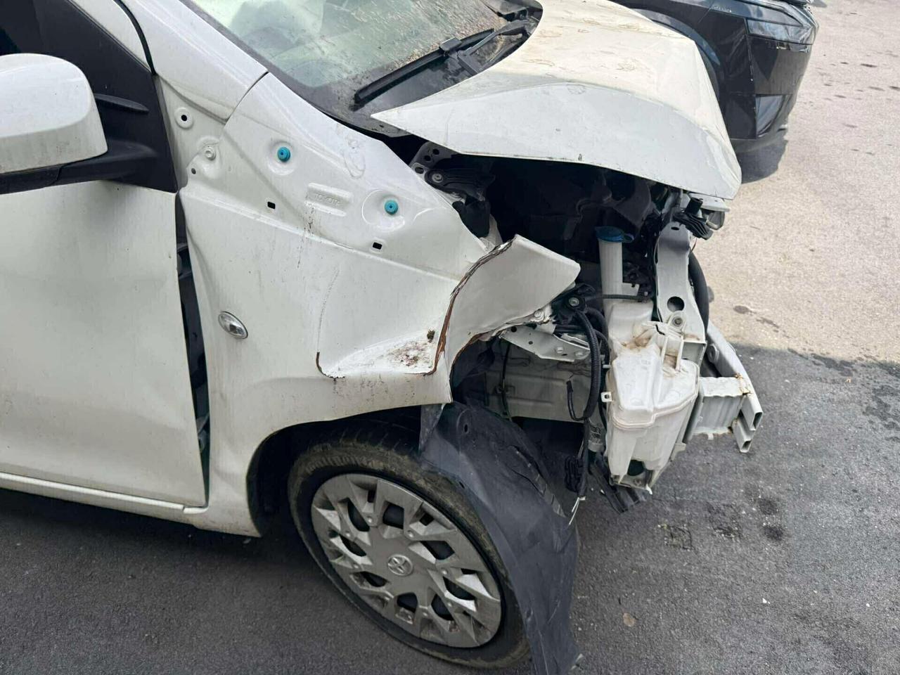 Toyota Aygo Connect 1.0 VVT-i 72 CV 5 porte Cool-2021