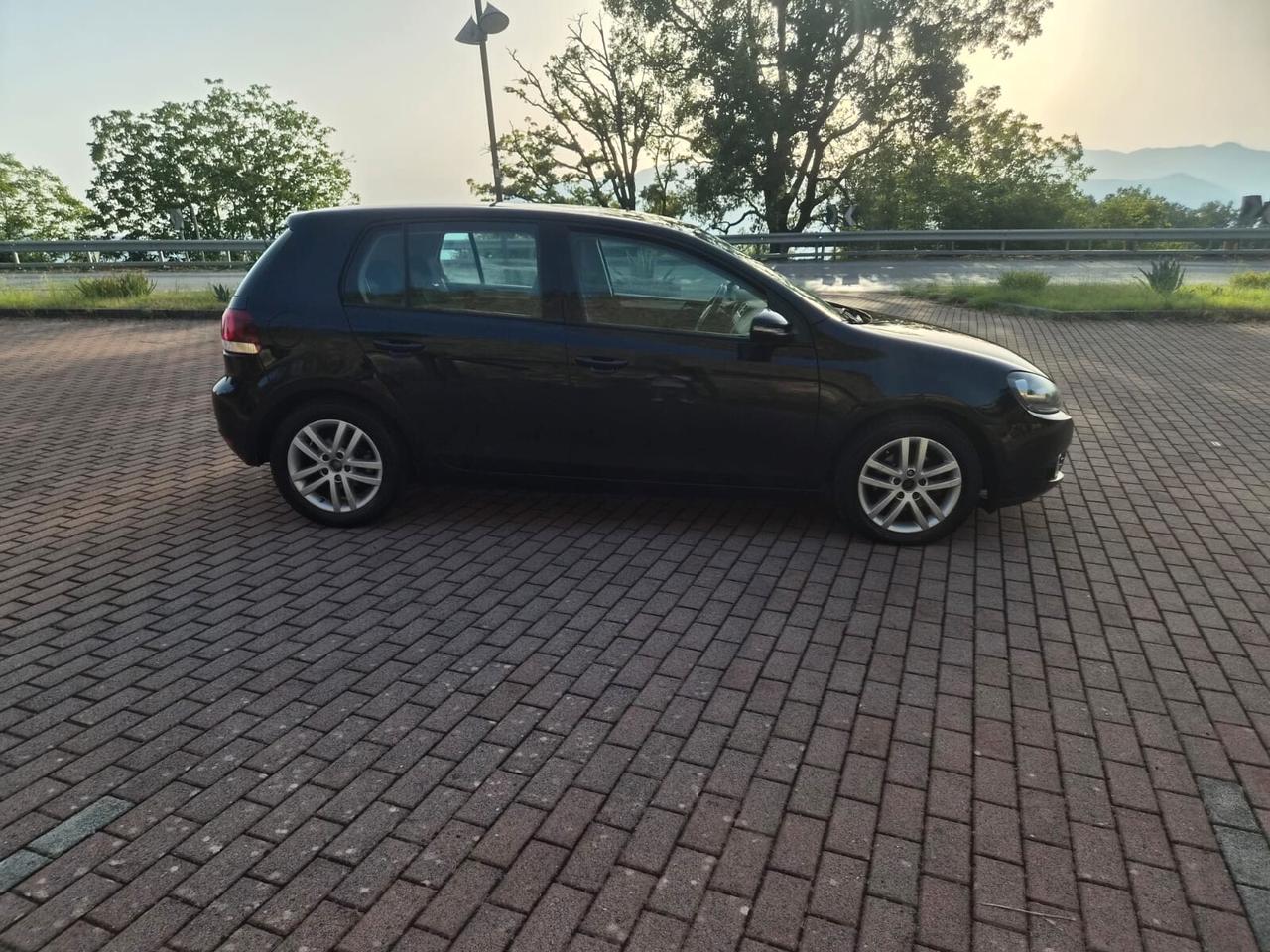 Volkswagen Golf 1.6 TDI Highline