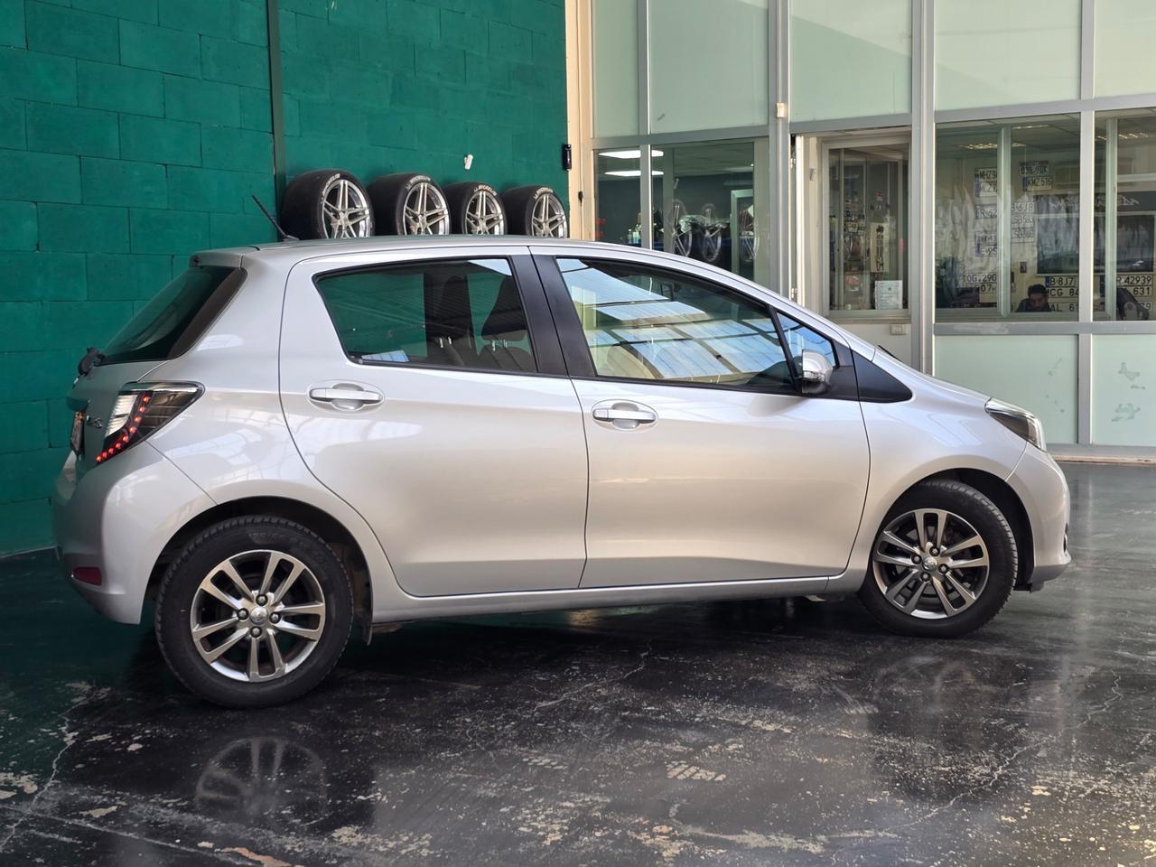 Toyota Yaris 1.4 D-4D 5 porte Lounge