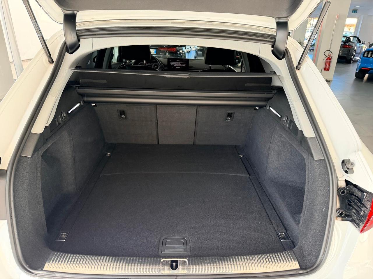 Audi A4 Avant 40 TDI S tronic Business Advanced