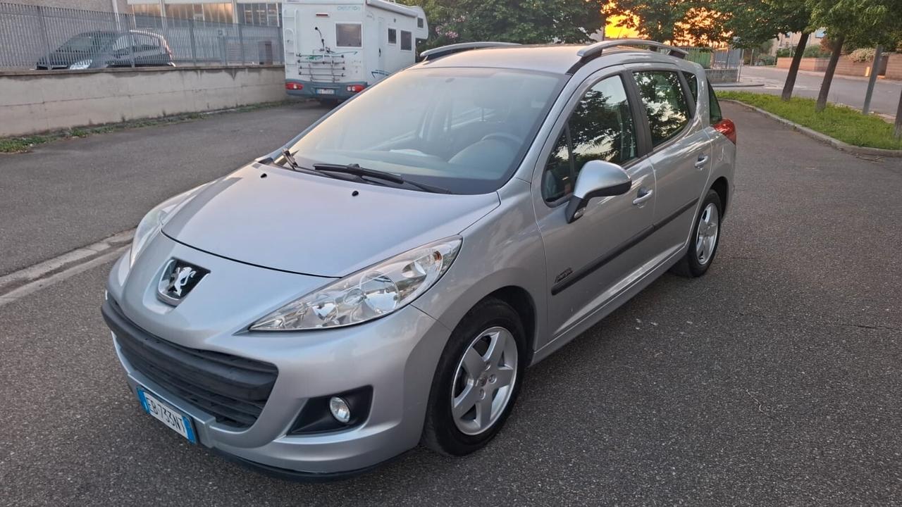 Peugeot 207 1.4 SW SOLAMENTE 65.000 KM