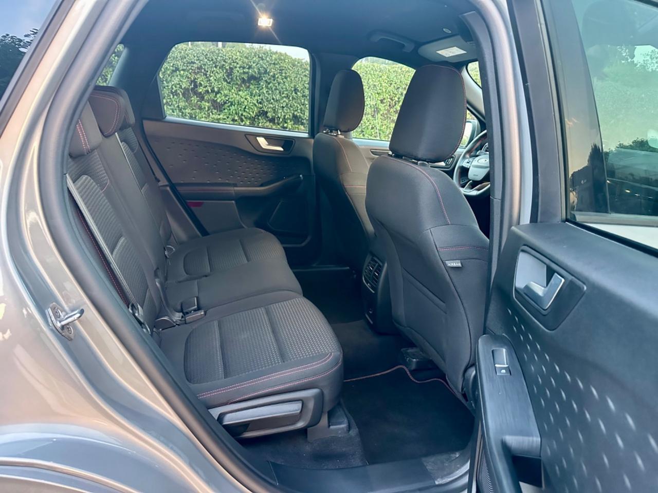 Ford Kuga 1.5 EcoBoost 150 CV ST-Line SOLO 11.500 km
