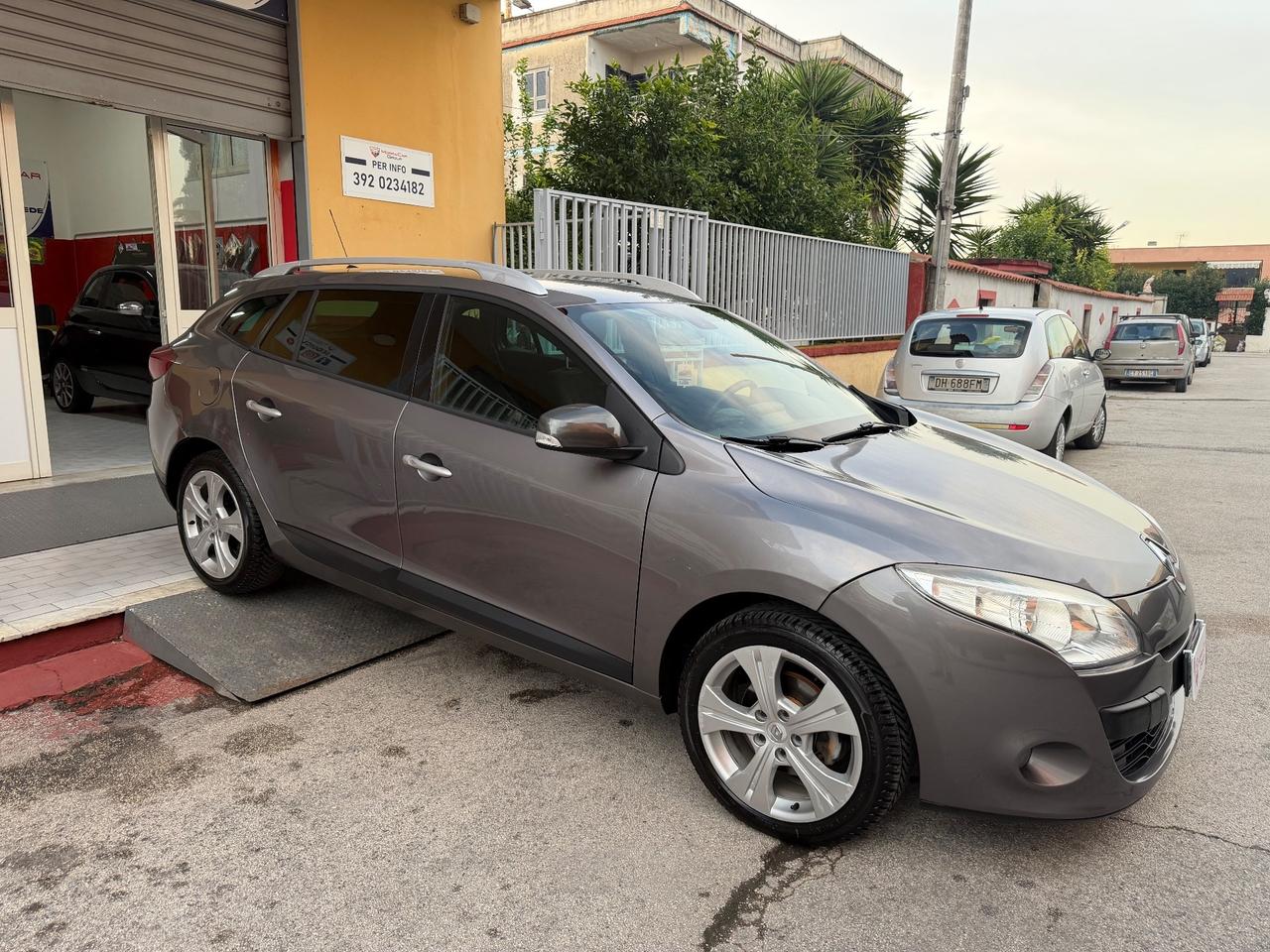 Renault Megane Mégane 1.5 dCi 110CV EDC SporTour Attractive