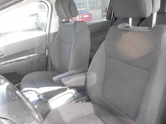 Peugeot 5008 2.0 HDi 163CV aut. Active