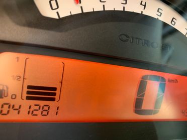 Utilitaria 40000 km neopatentati