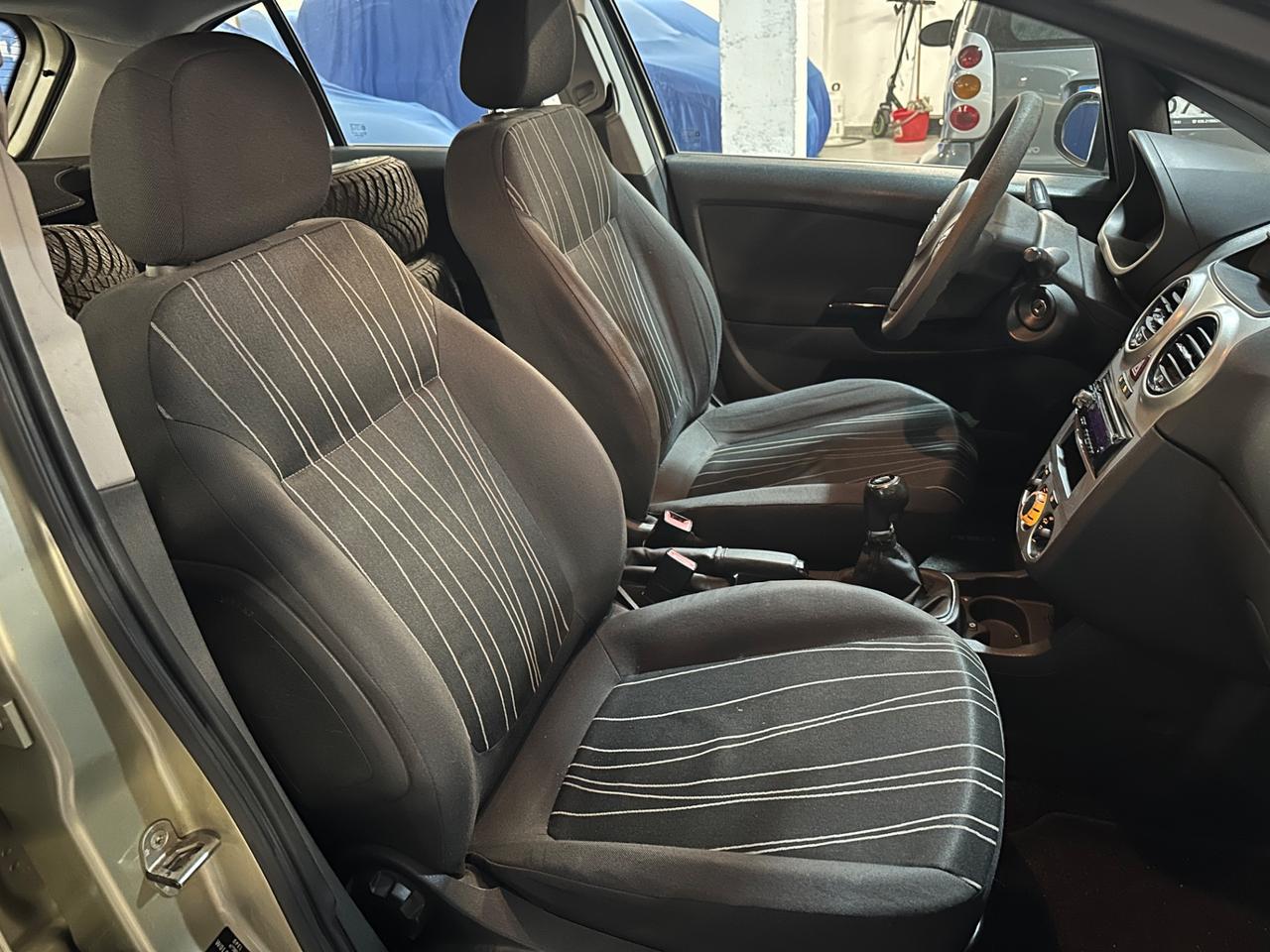 Opel Corsa 1.2 5 porte Enjoy