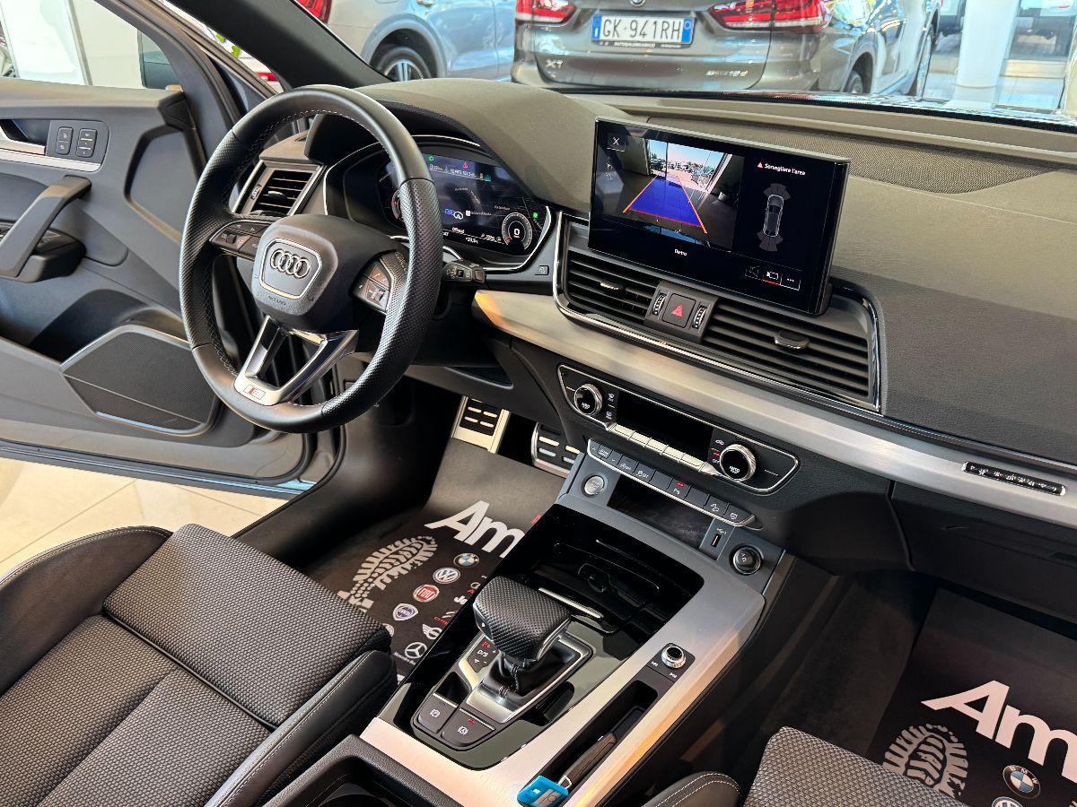 AUDI Q5 Sportback SPB 2.0 TDI quattro S-line Identity black