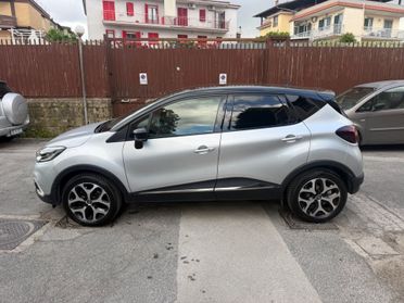 Renault Captur dCi 8V 90 CV EDC Start&Stop Energy Initiale Paris