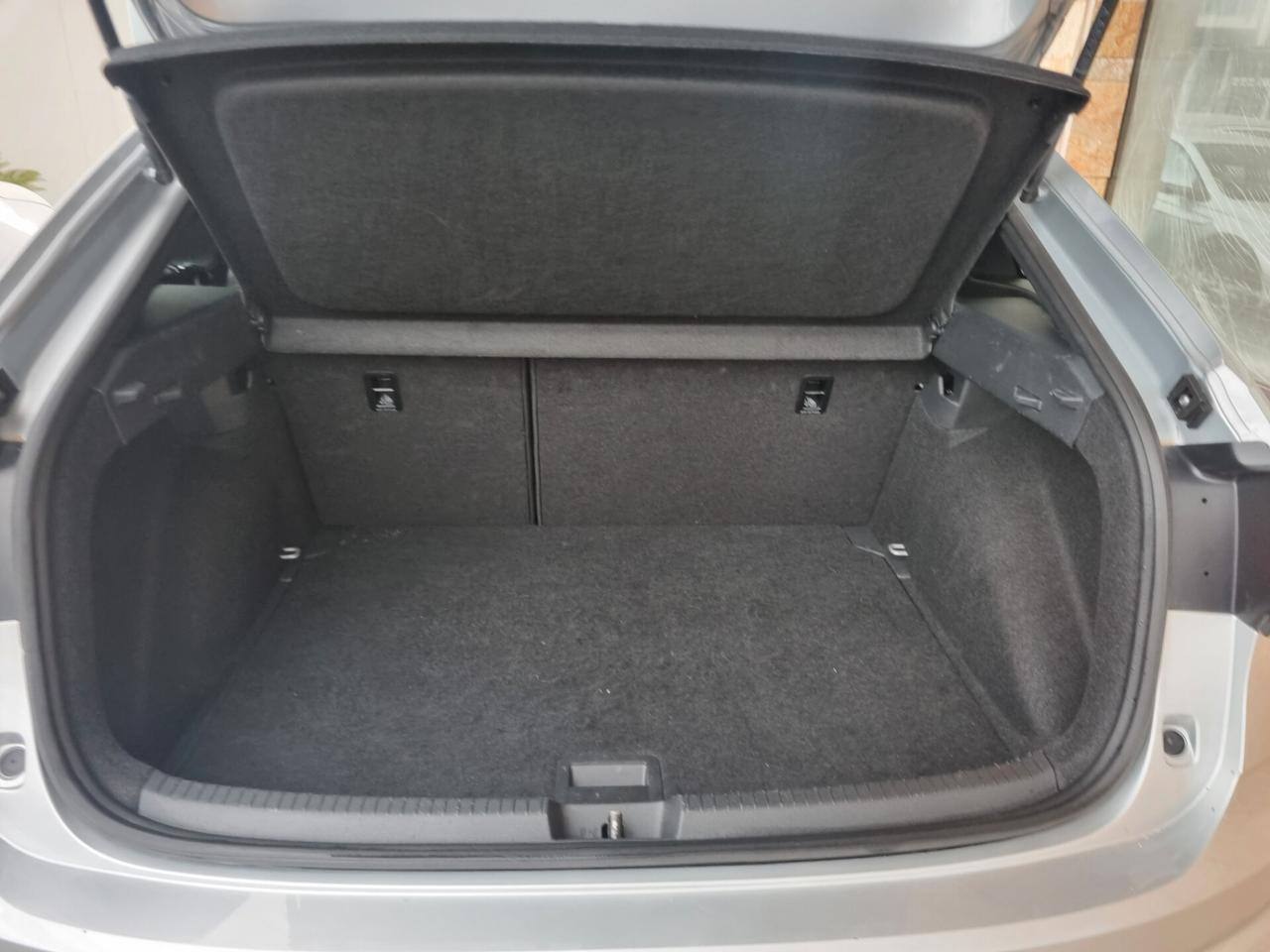 Volkswagen Taigo 1.0 TSI 115 CV R-Line