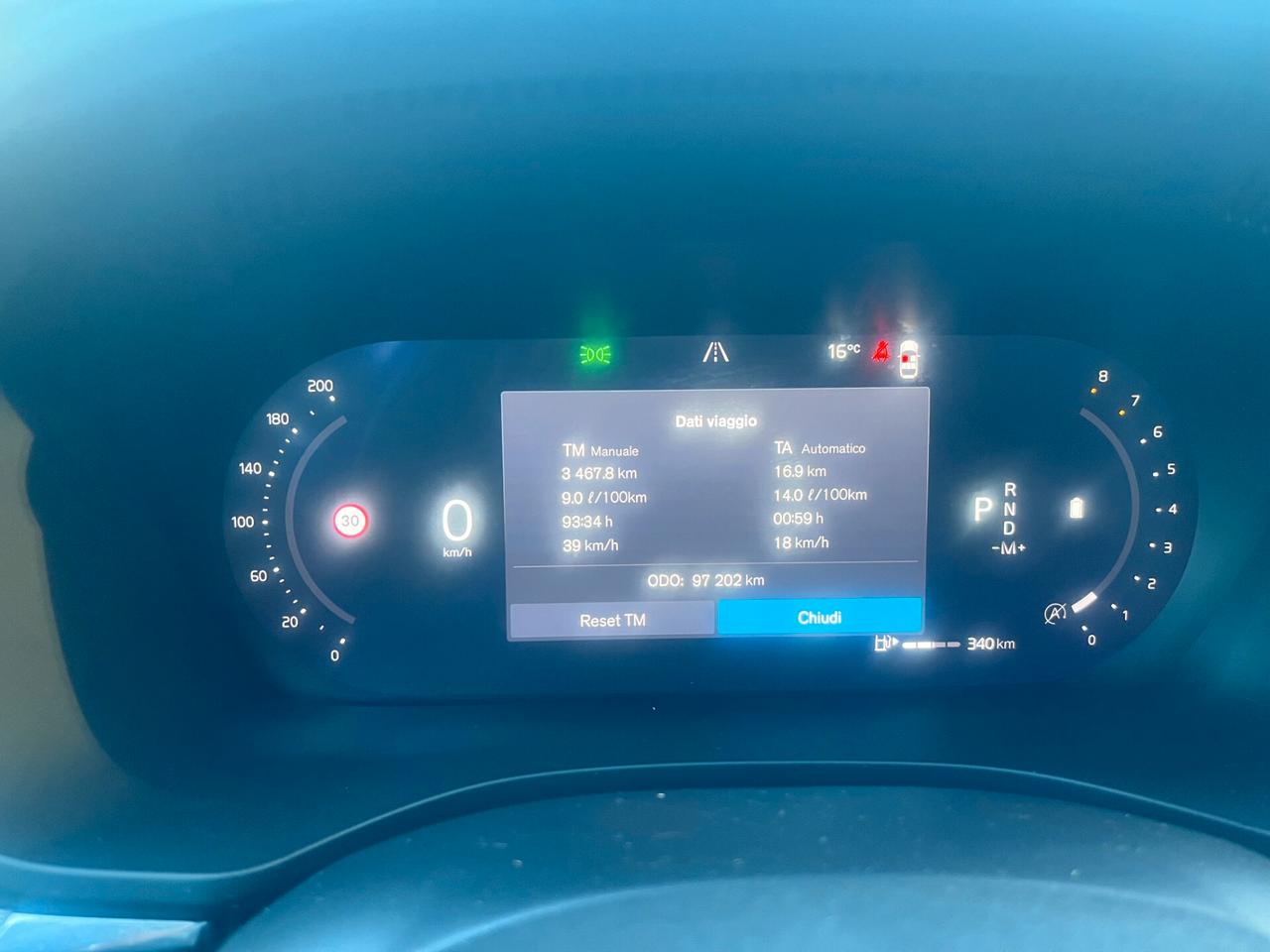 Volvo XC60 B4 automatico Plus Dark N1