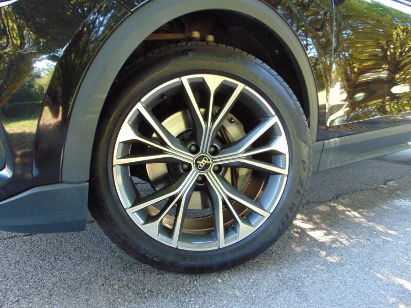 AUDI Q8 Q8 45 TDI quattro tiptronic