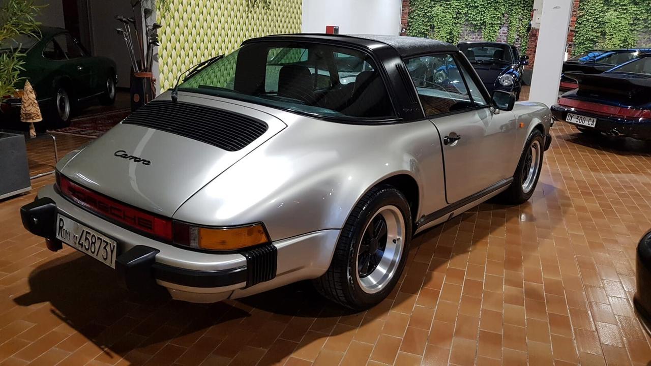 911 Porsche Carrera 3200 Book Asi conservata