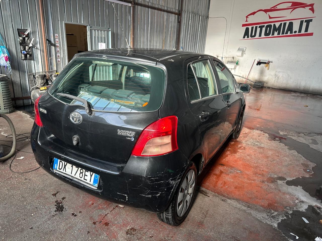 Toyota Yaris 1.3 5 porte Luna