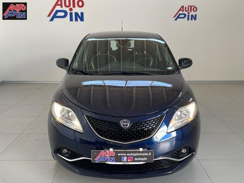 Lancia Ypsilon 1.2 69cv Gold
